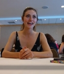 The_Originals__Interview_mit_Phoebe_Tonkin_28Hayley29_auf_der_Comic-Con_2014_009.jpg